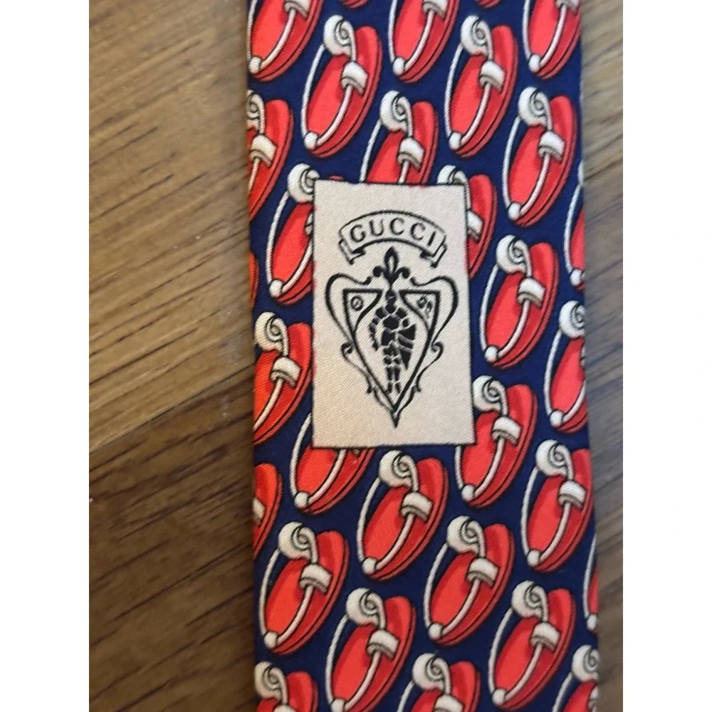 GUCCI Red Navy Gold Neck Tie Silk Italy 3.5 In